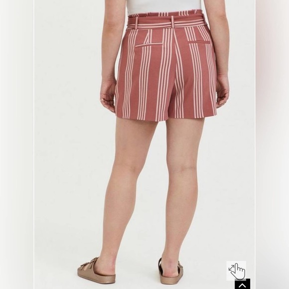NWT Torrid 4.5in  Stretch Crepe Mid to High-Rise Tie-Front Short Women’s Size 14 - Picture 3 of 13